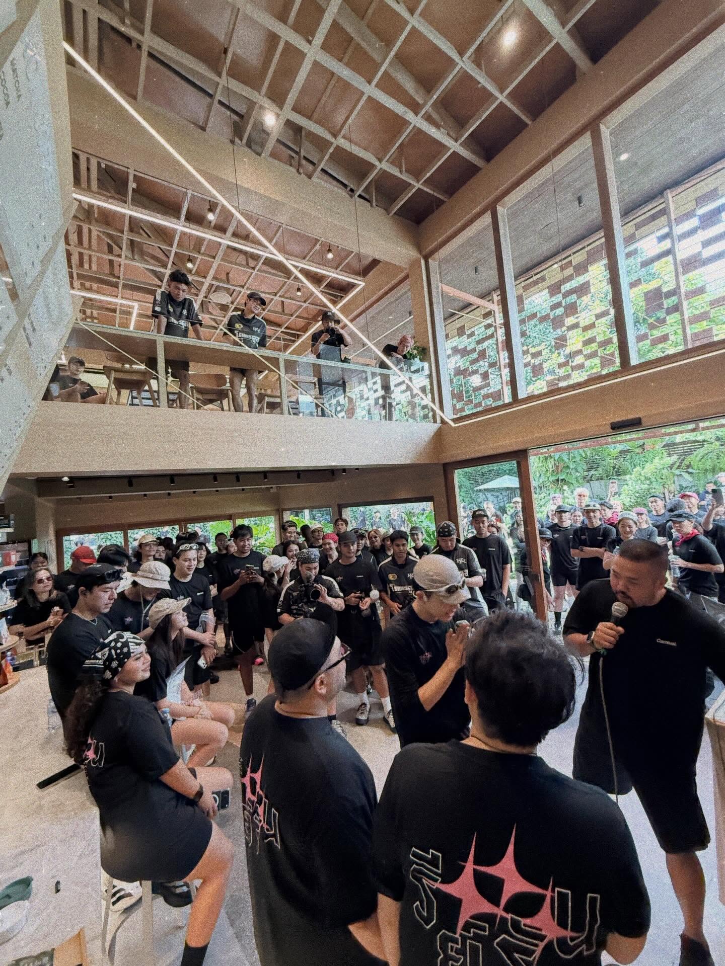 เบ้นซ์ - อัทธ์ธนิน ธนินภาณุวิวัฒน์