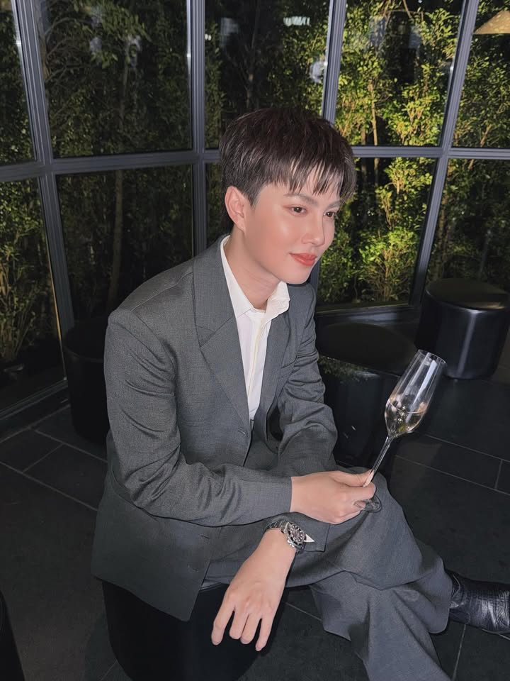 เบ้นซ์ - อัทธ์ธนิน ธนินภาณุวิวัฒน์