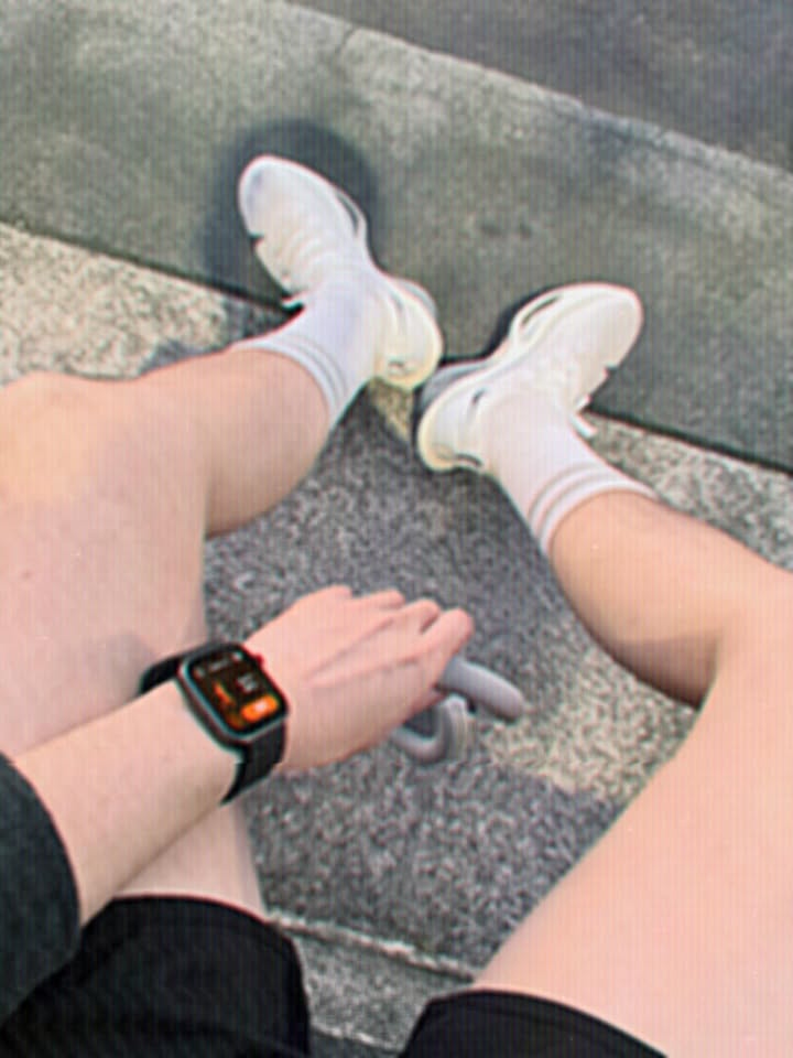 เบ้นซ์ - อัทธ์ธนิน ธนินภาณุวิวัฒน์