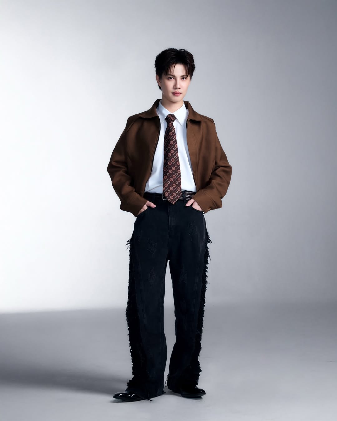 เบ้นซ์ - อัทธ์ธนิน ธนินภาณุวิวัฒน์