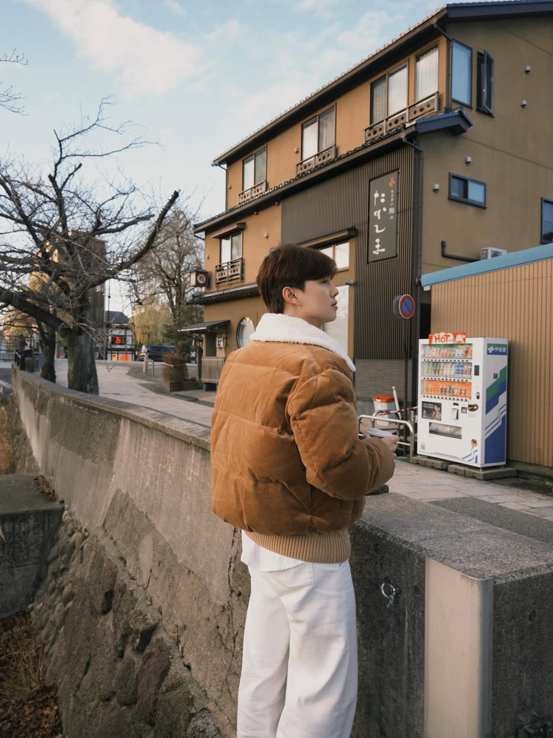 เบ้นซ์ - อัทธ์ธนิน ธนินภาณุวิวัฒน์