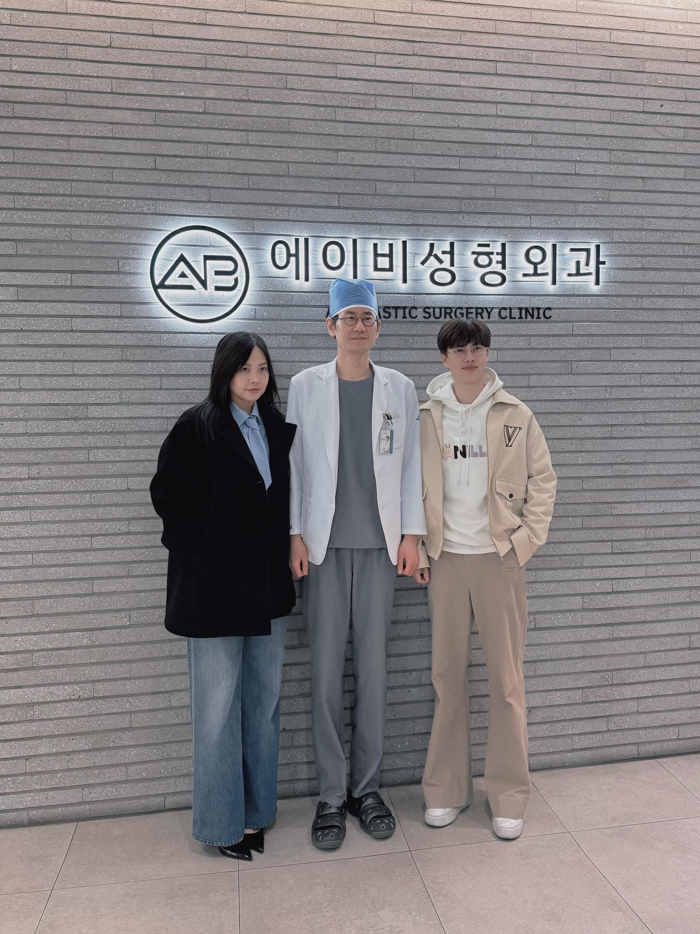 เบ้นซ์ - อัทธ์ธนิน ธนินภาณุวิวัฒน์