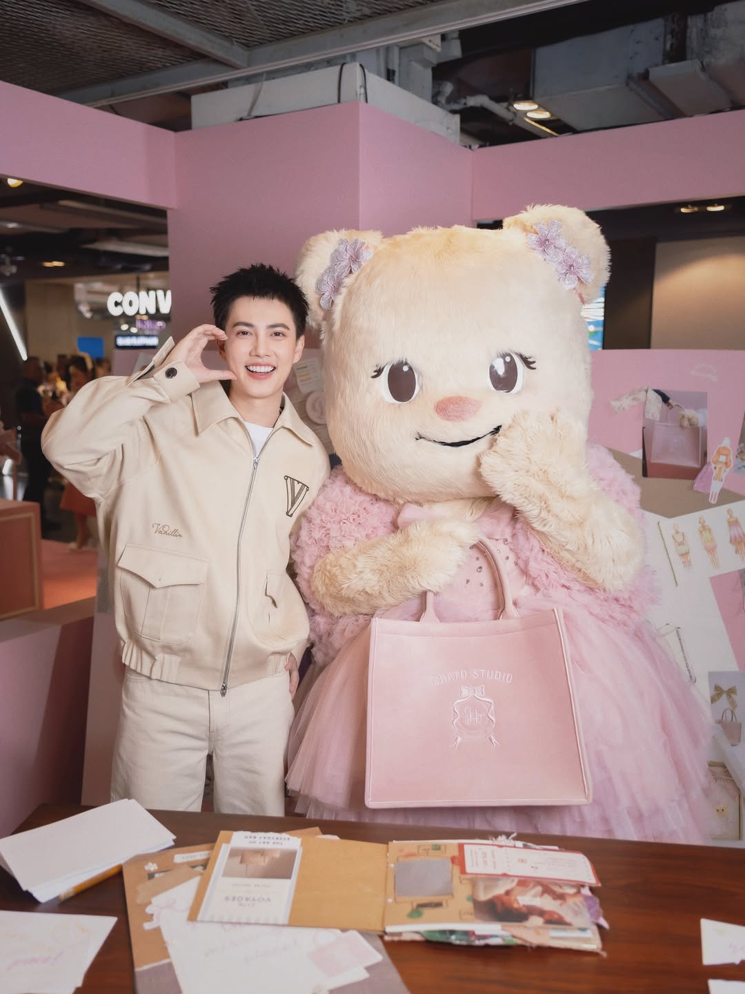 เบ้นซ์ - อัทธ์ธนิน ธนินภาณุวิวัฒน์