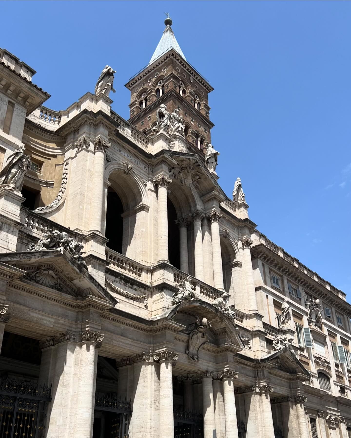 จิ๊บ - ปกฉัตร เทียมชัย