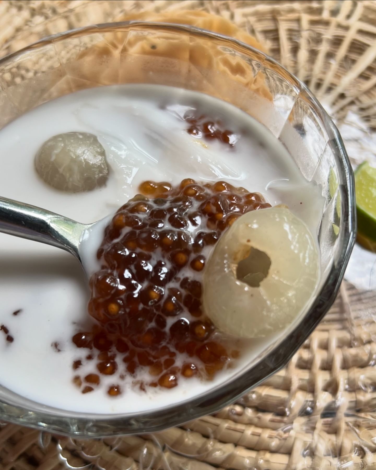 จิ๊บ - ปกฉัตร เทียมชัย