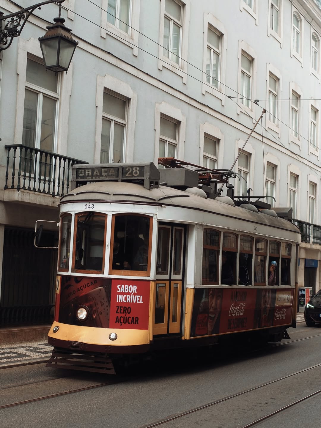 จิ๊บ - ปกฉัตร เทียมชัย