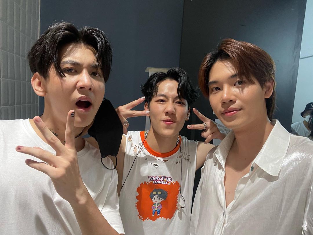 พร้อม - ราชภัทร วรสาร