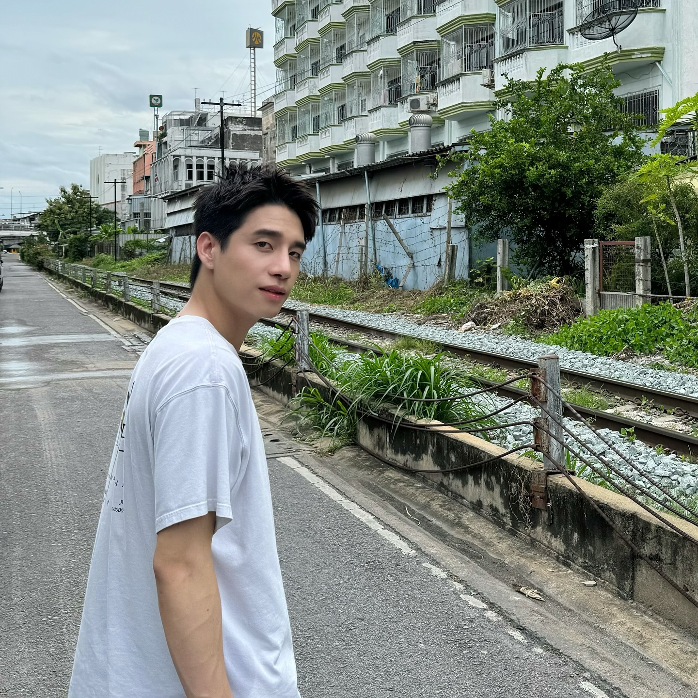 พร้อม - ราชภัทร วรสาร