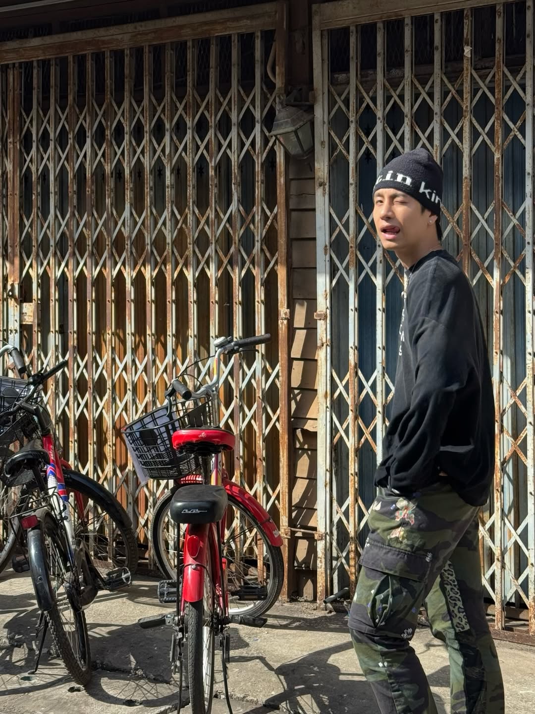 พร้อม - ราชภัทร วรสาร