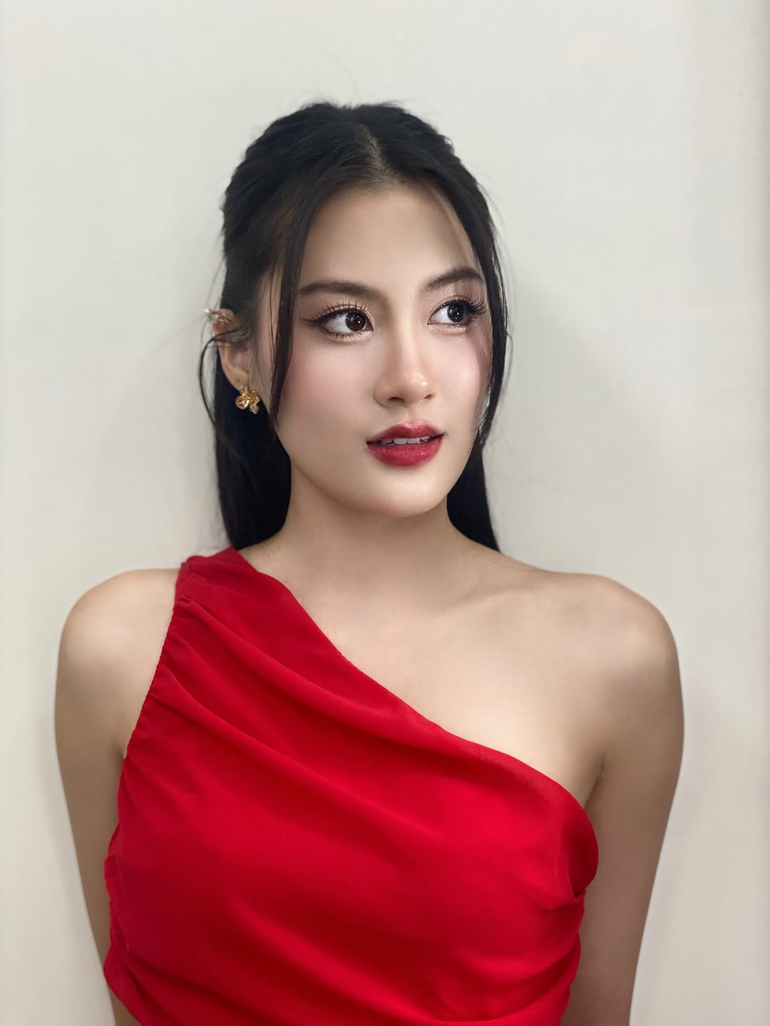 นาน่า - ศวรรยา ไพศาลพยัคฆ์