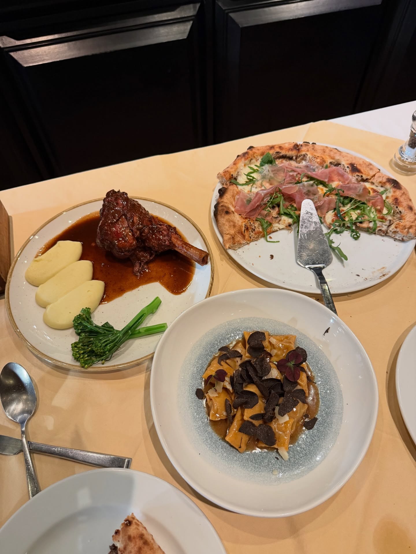 นาน่า - ศวรรยา ไพศาลพยัคฆ์