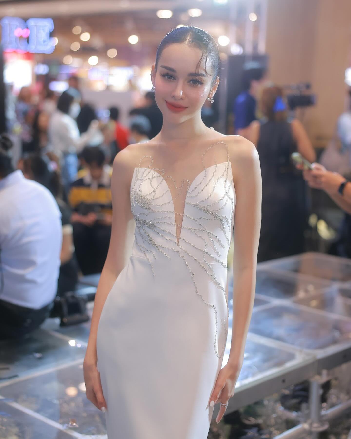 สกาย - มาเรีย เฮิร์ชเลอร์