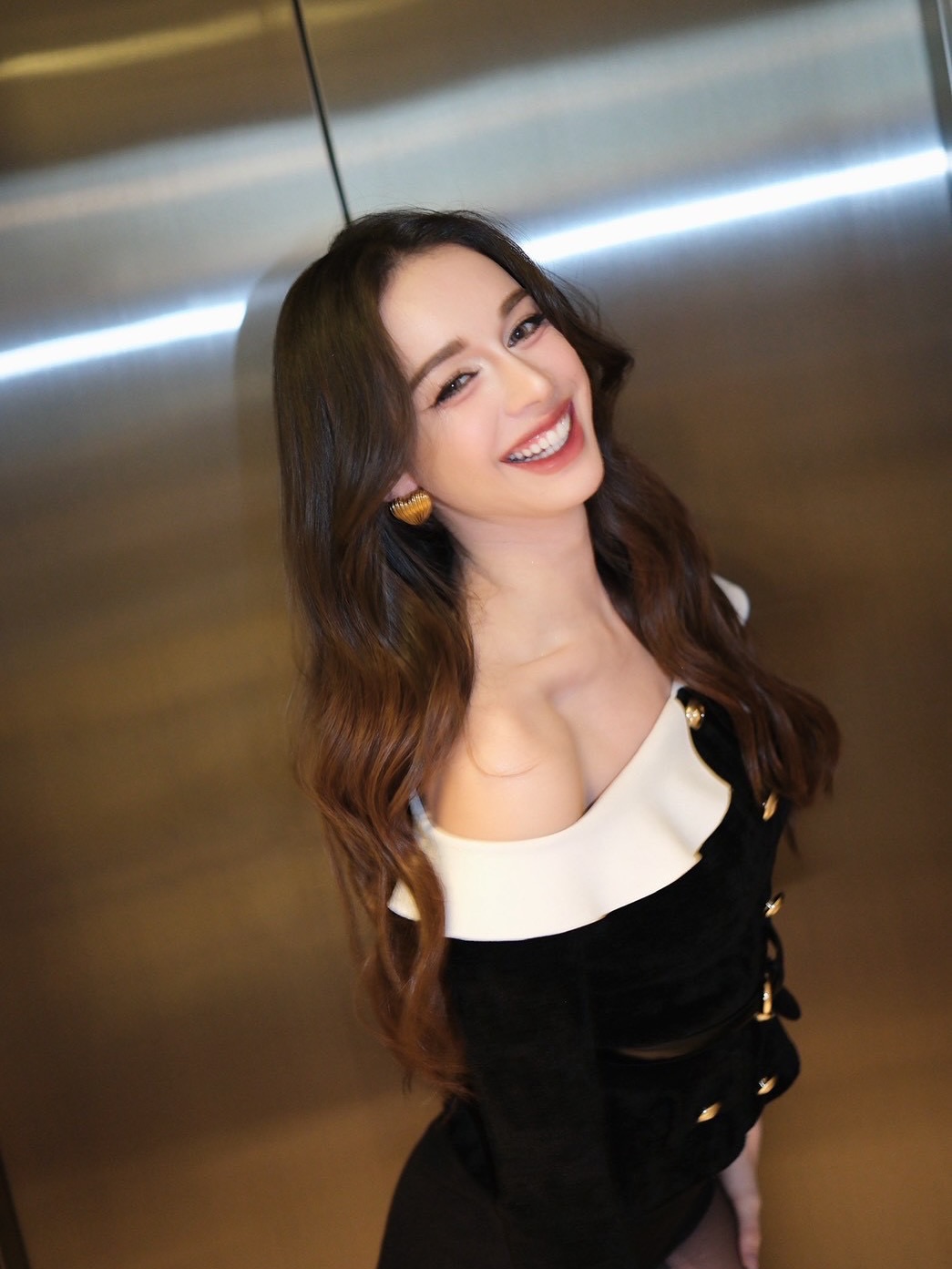 สกาย - มาเรีย เฮิร์ชเลอร์