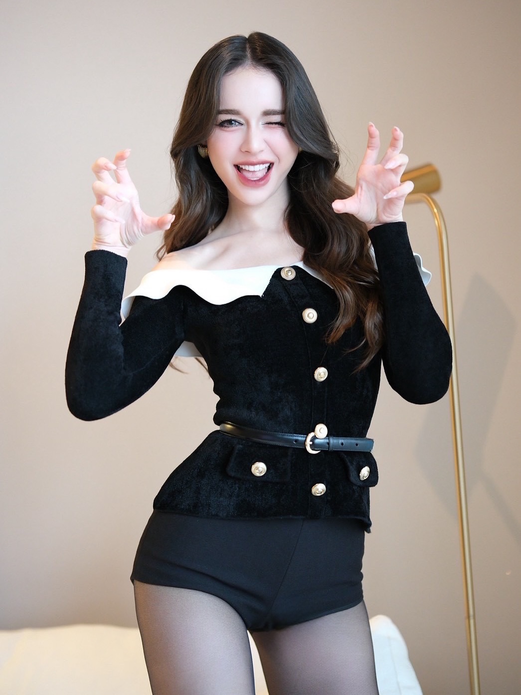 สกาย - มาเรีย เฮิร์ชเลอร์