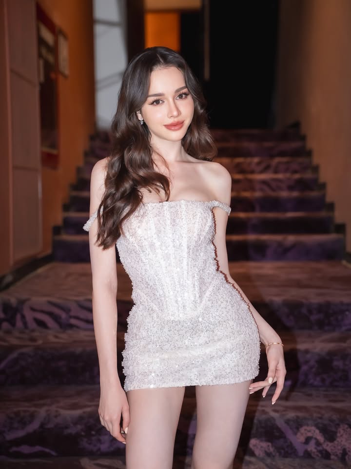 สกาย - มาเรีย เฮิร์ชเลอร์