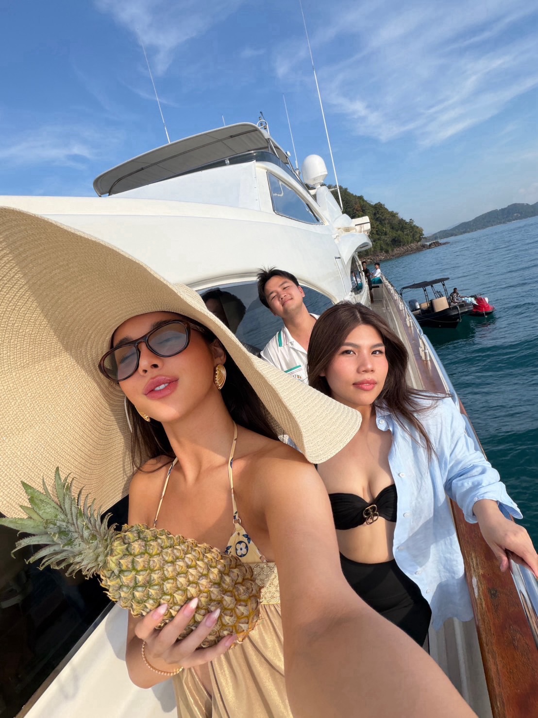 สกาย - มาเรีย เฮิร์ชเลอร์