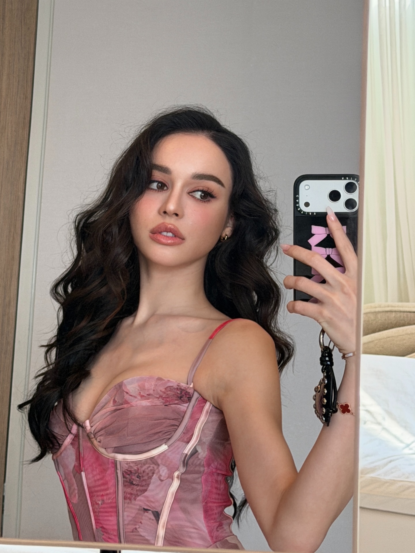 สกาย - มาเรีย เฮิร์ชเลอร์