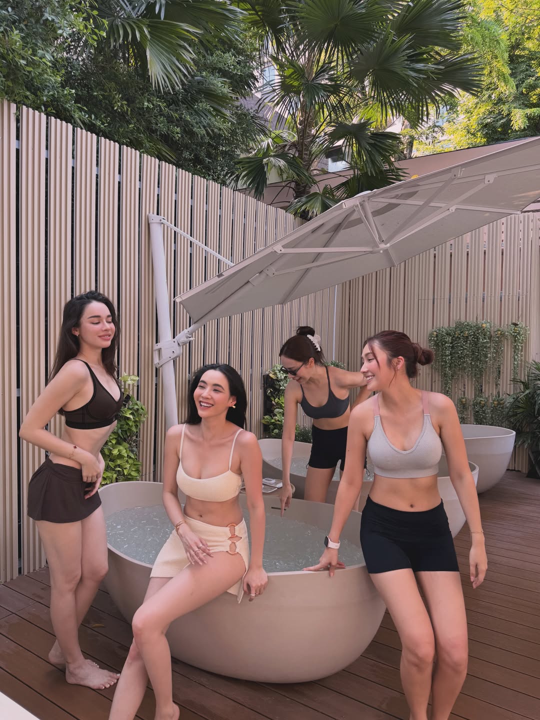 สกาย - มาเรีย เฮิร์ชเลอร์