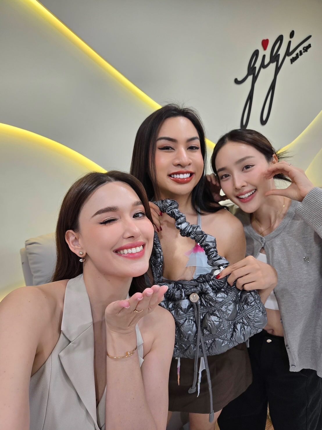 แจ็คกี้ - ชาเคอลีน มึ้นช์