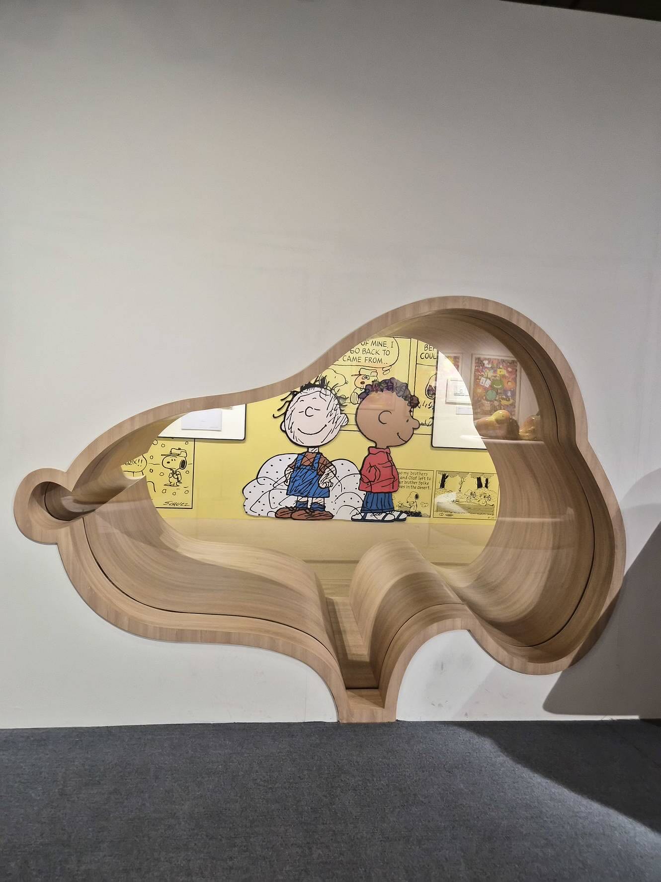 แจ็คกี้ - ชาเคอลีน มึ้นช์