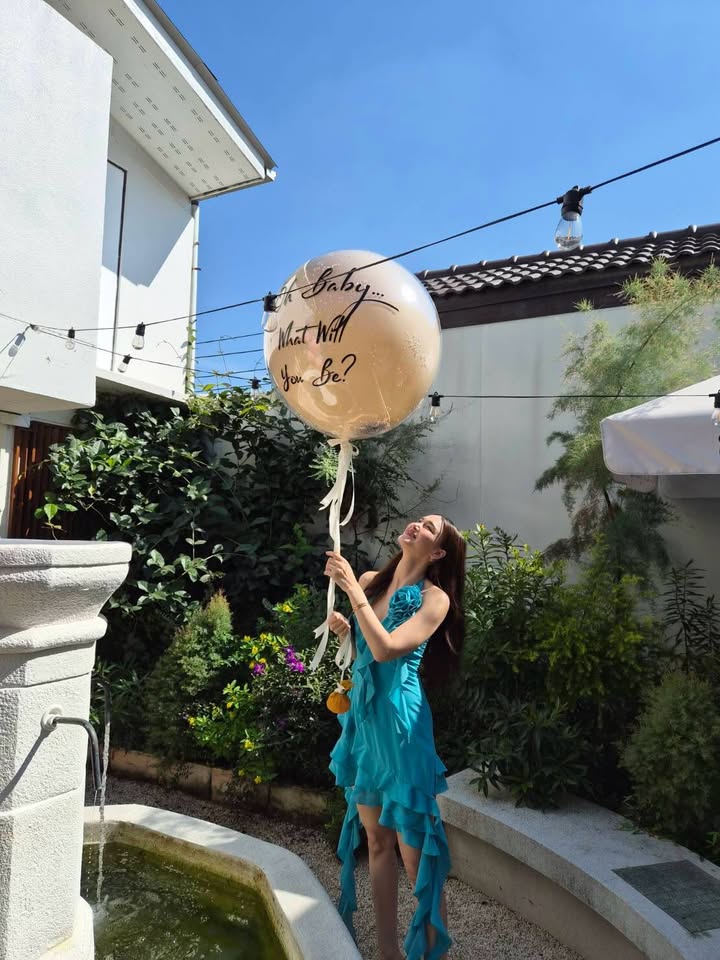 แจ็คกี้ - ชาเคอลีน มึ้นช์