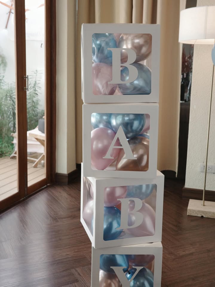 แจ็คกี้ - ชาเคอลีน มึ้นช์