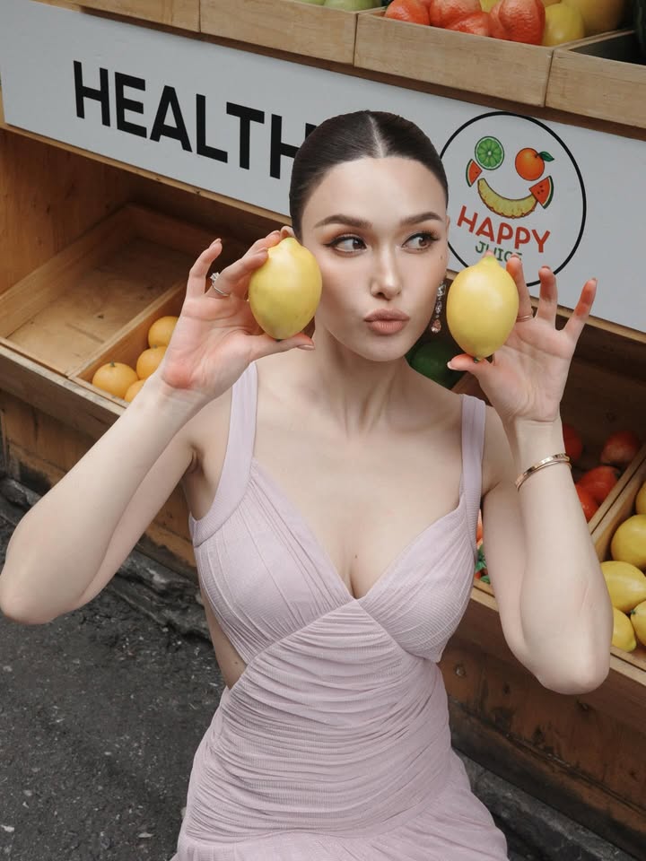 แจ็คกี้ - ชาเคอลีน มึ้นช์