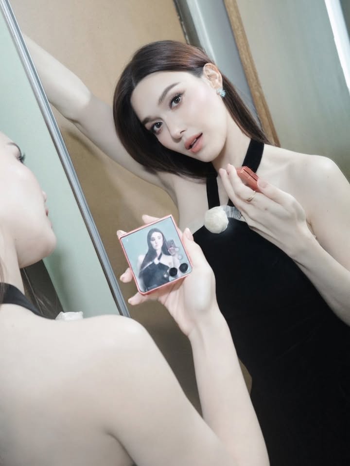 แจ็คกี้ - ชาเคอลีน มึ้นช์