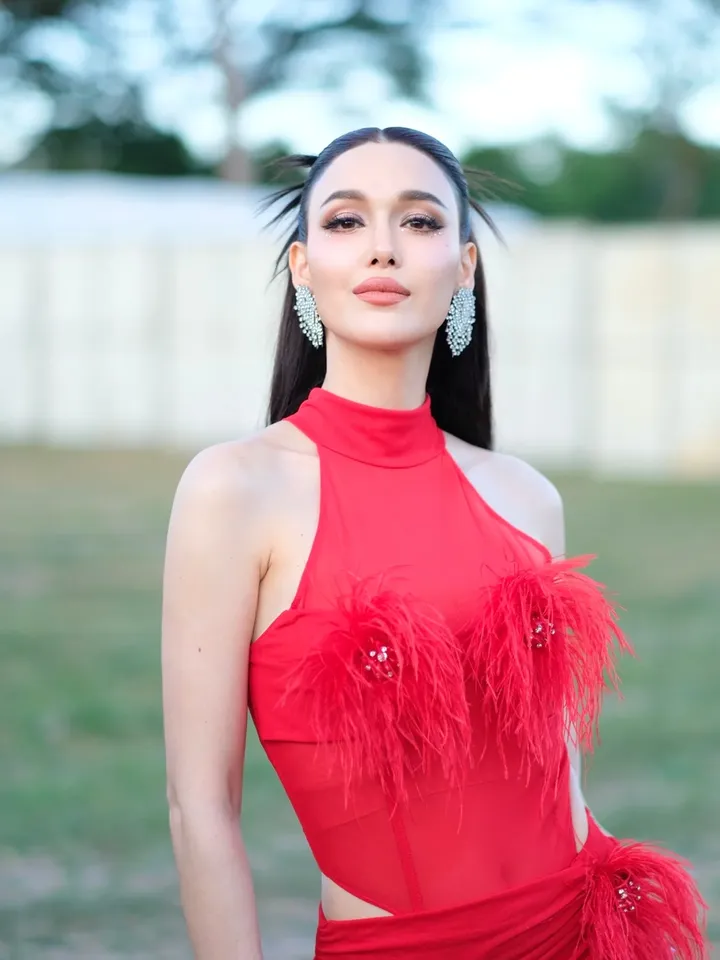 แจ็คกี้ - ชาเคอลีน มึ้นช์