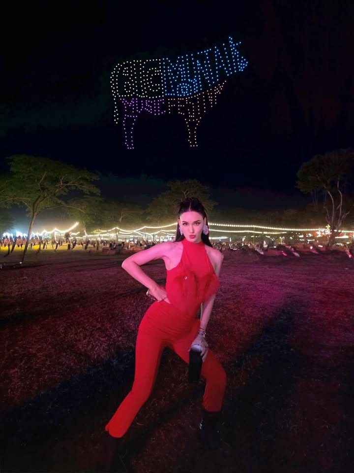 แจ็คกี้ - ชาเคอลีน มึ้นช์