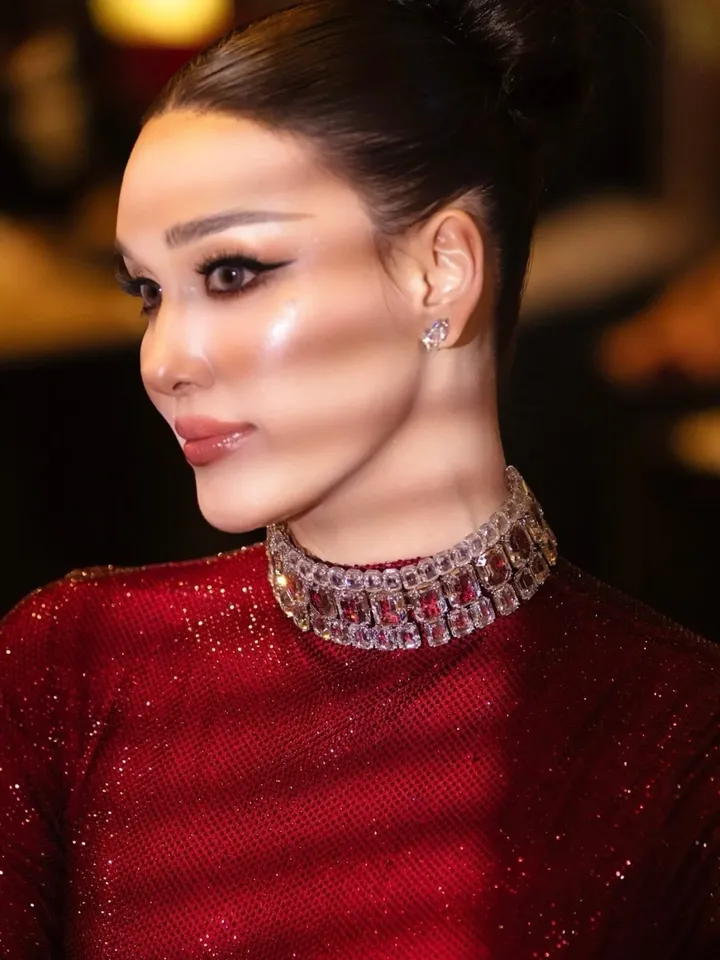 แจ็คกี้ - ชาเคอลีน มึ้นช์