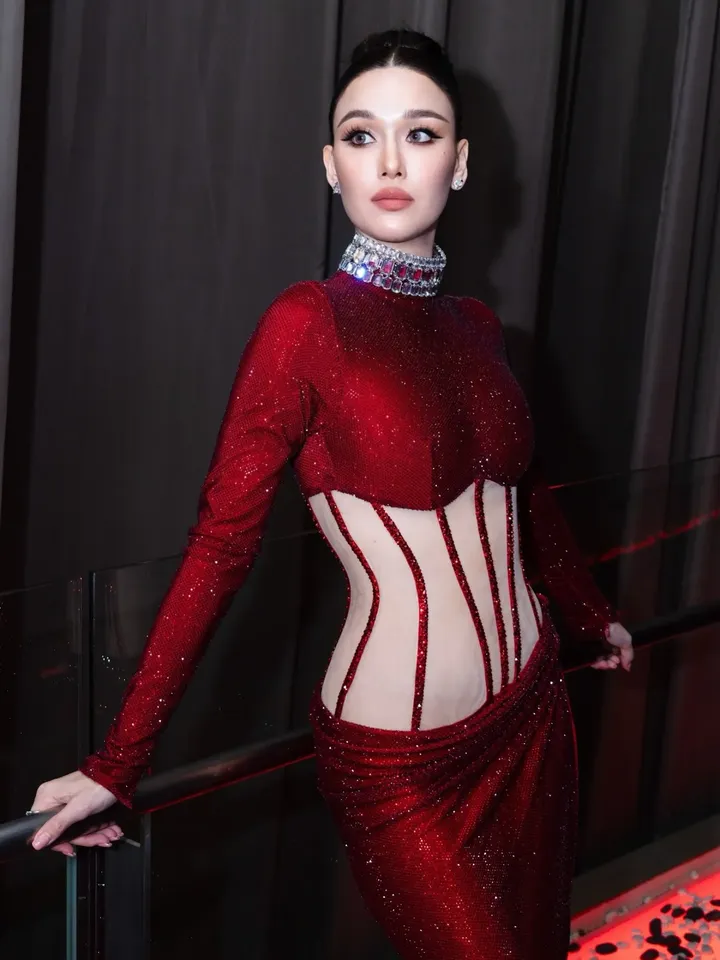 แจ็คกี้ - ชาเคอลีน มึ้นช์