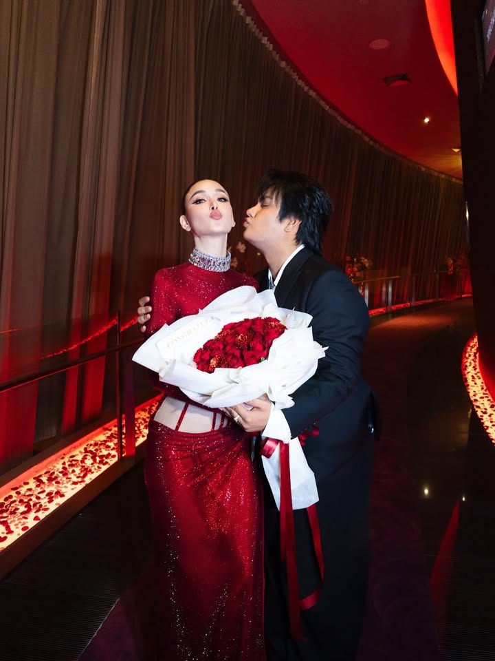 แจ็คกี้ - ชาเคอลีน มึ้นช์