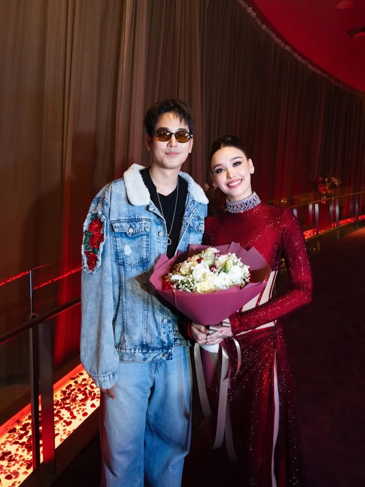 แจ็คกี้ - ชาเคอลีน มึ้นช์