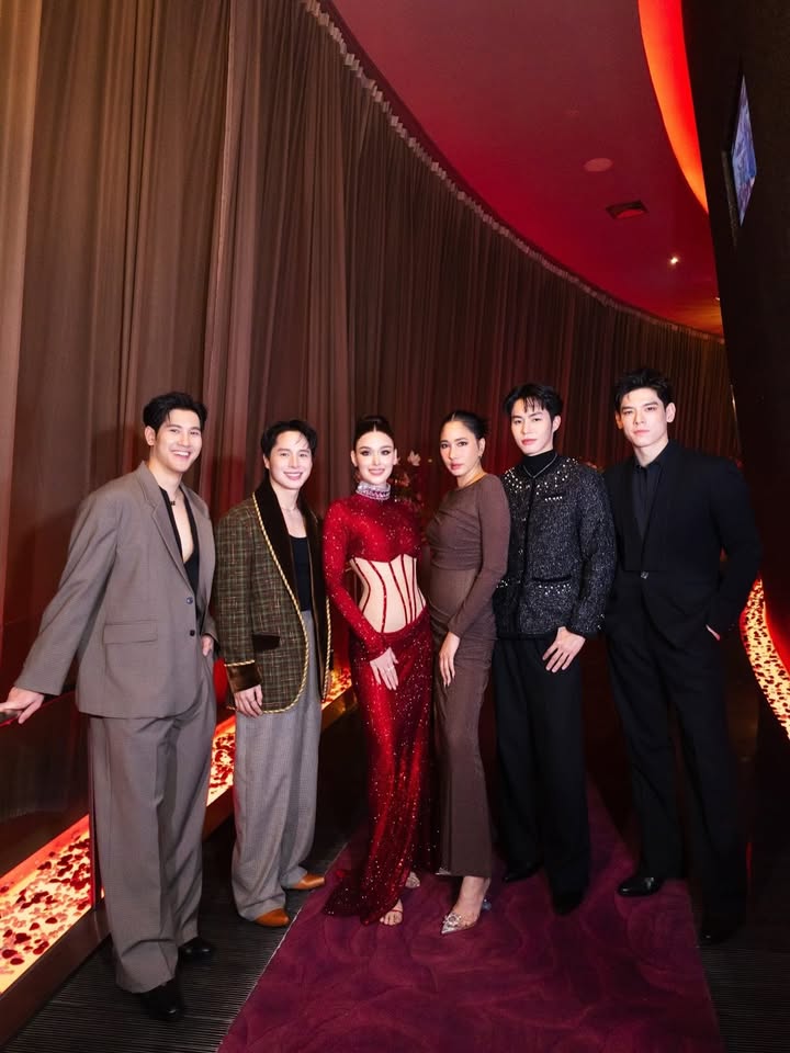 แจ็คกี้ - ชาเคอลีน มึ้นช์