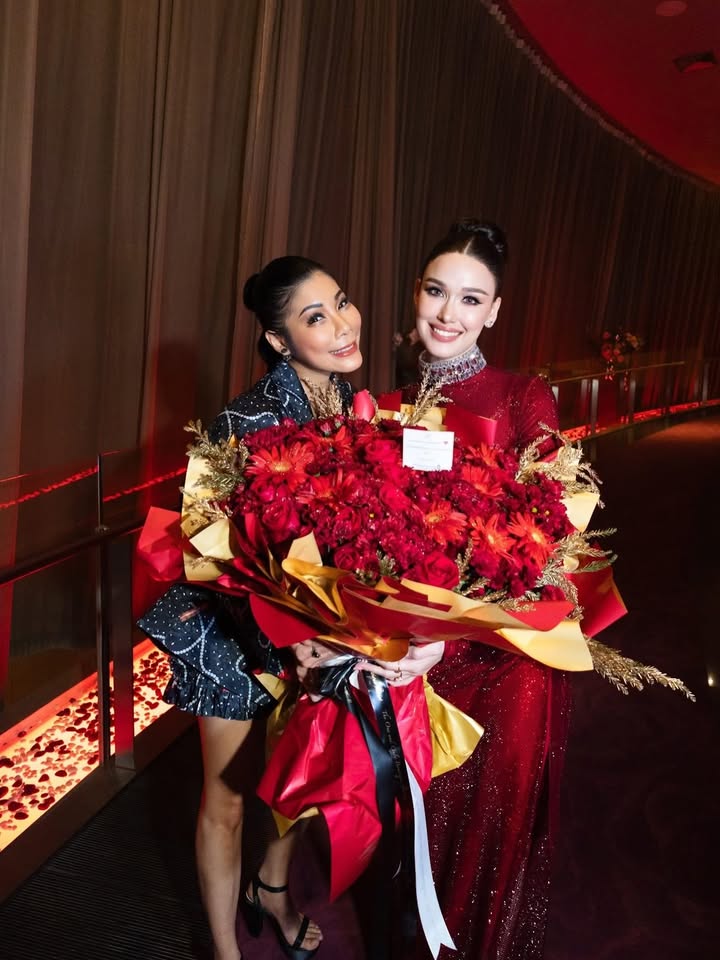 แจ็คกี้ - ชาเคอลีน มึ้นช์