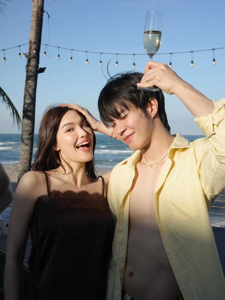 แจ็คกี้ - ชาเคอลีน มึ้นช์