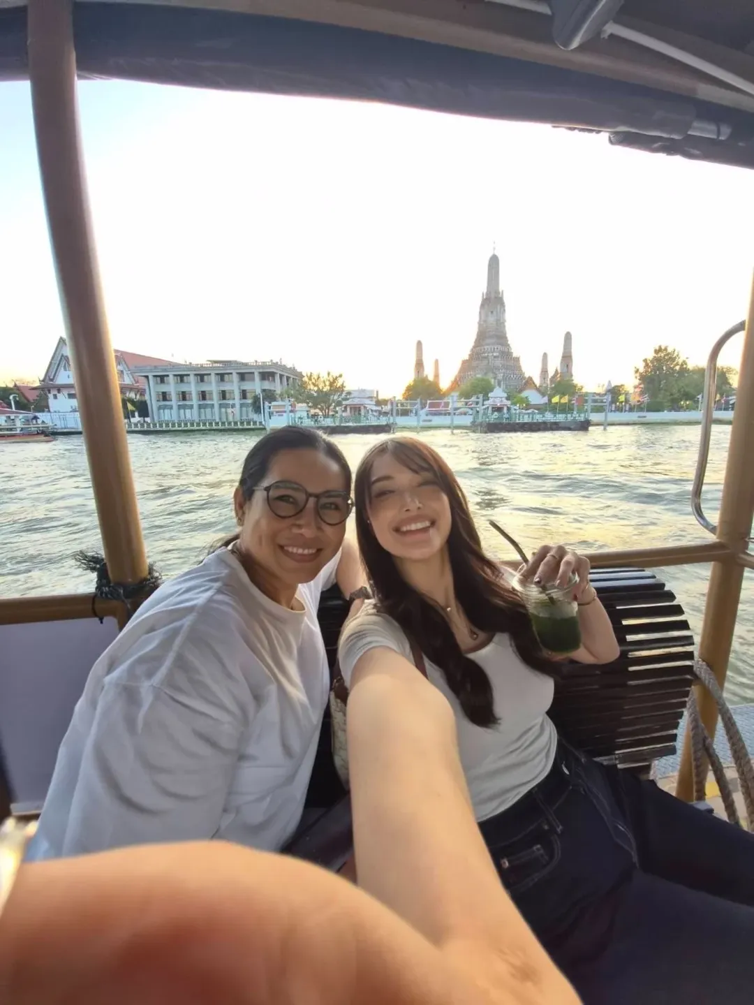 แจ็คกี้ - ชาเคอลีน มึ้นช์