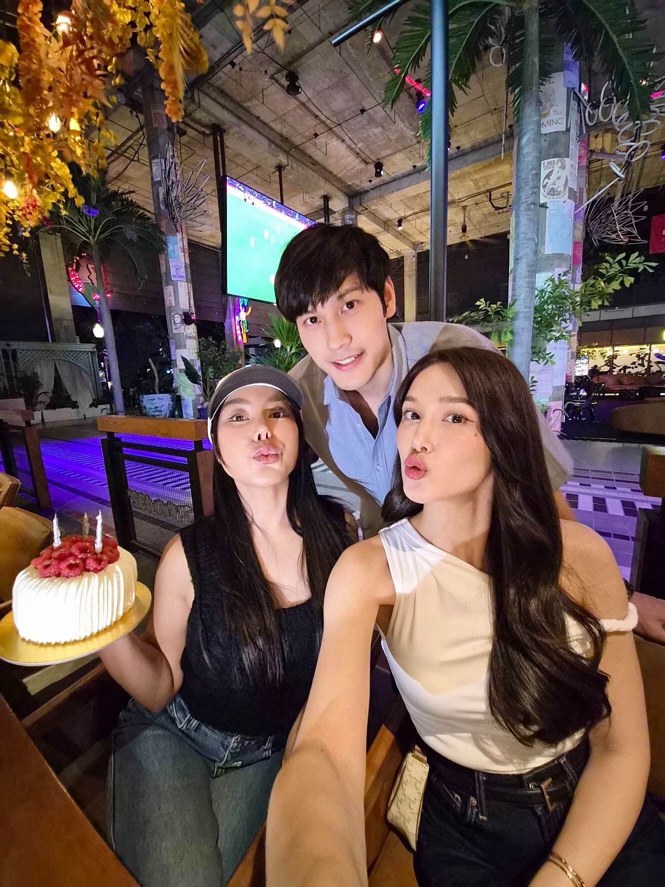 แจ็คกี้ - ชาเคอลีน มึ้นช์