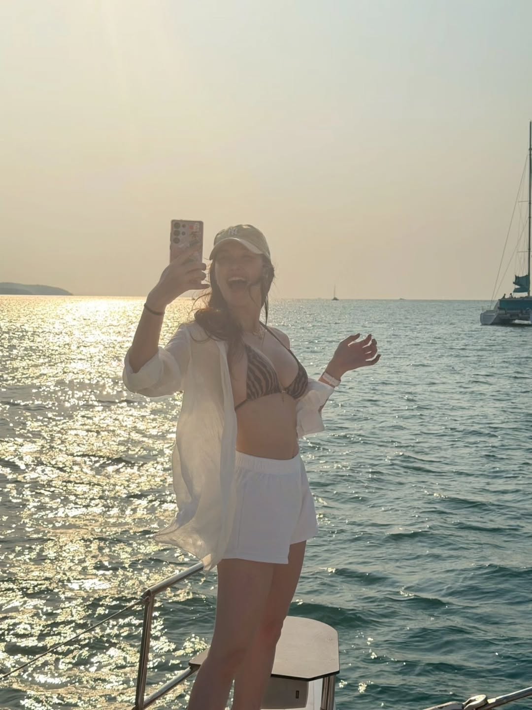 แจ็คกี้ - ชาเคอลีน มึ้นช์