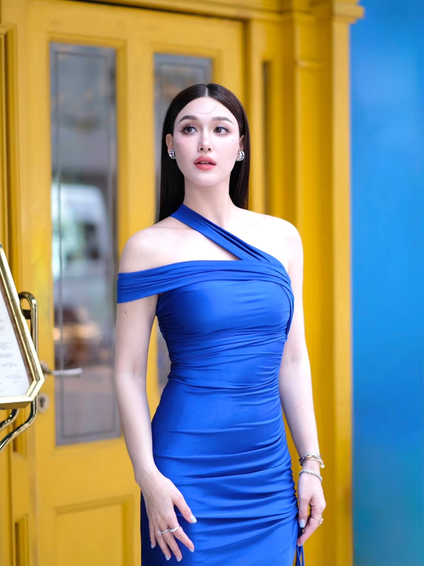 แจ็คกี้ - ชาเคอลีน มึ้นช์