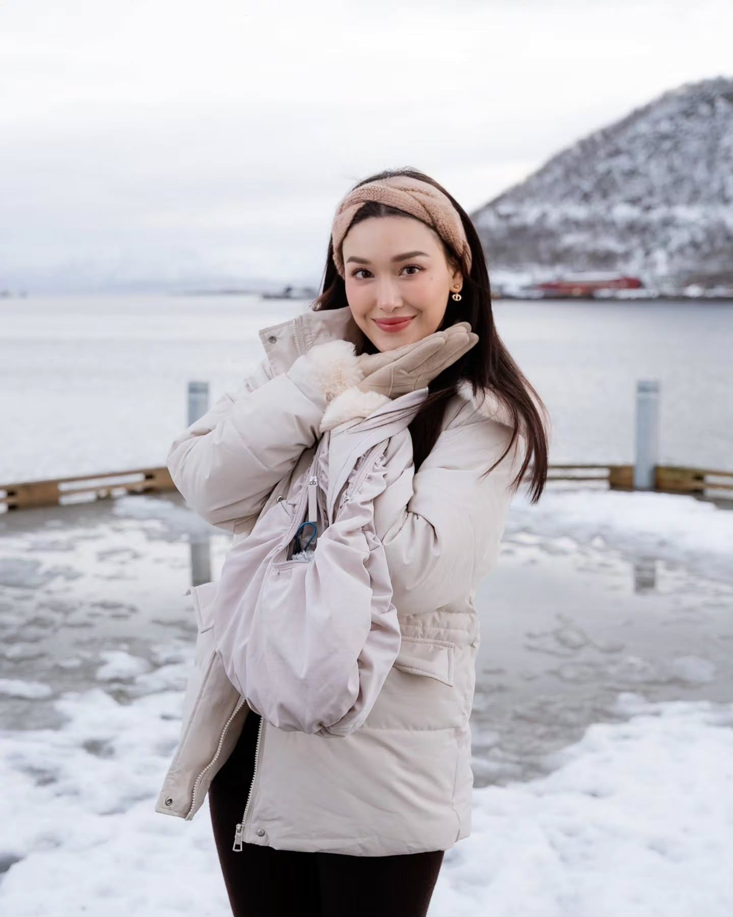 แจ็คกี้ - ชาเคอลีน มึ้นช์