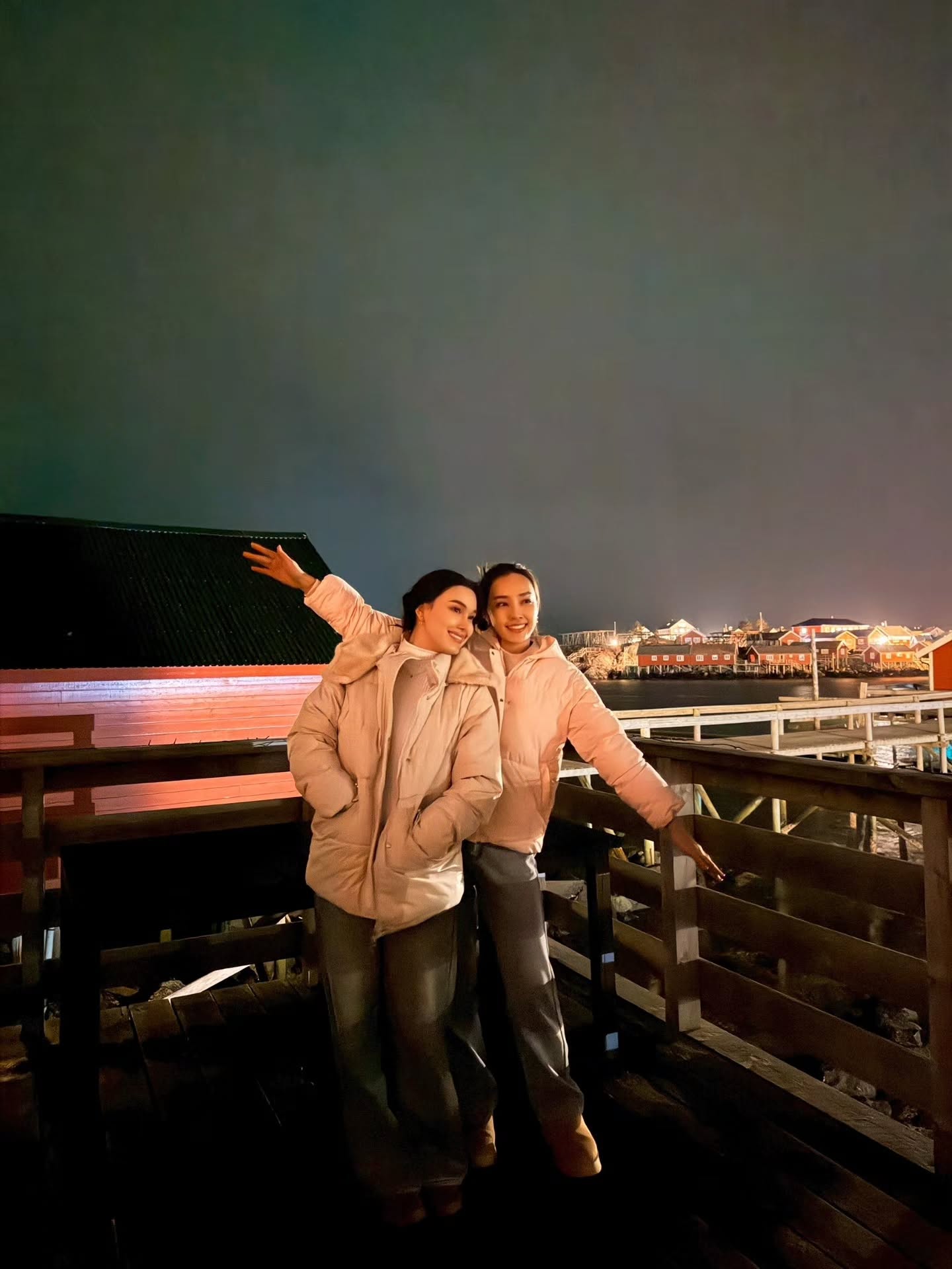 แจ็คกี้ - ชาเคอลีน มึ้นช์