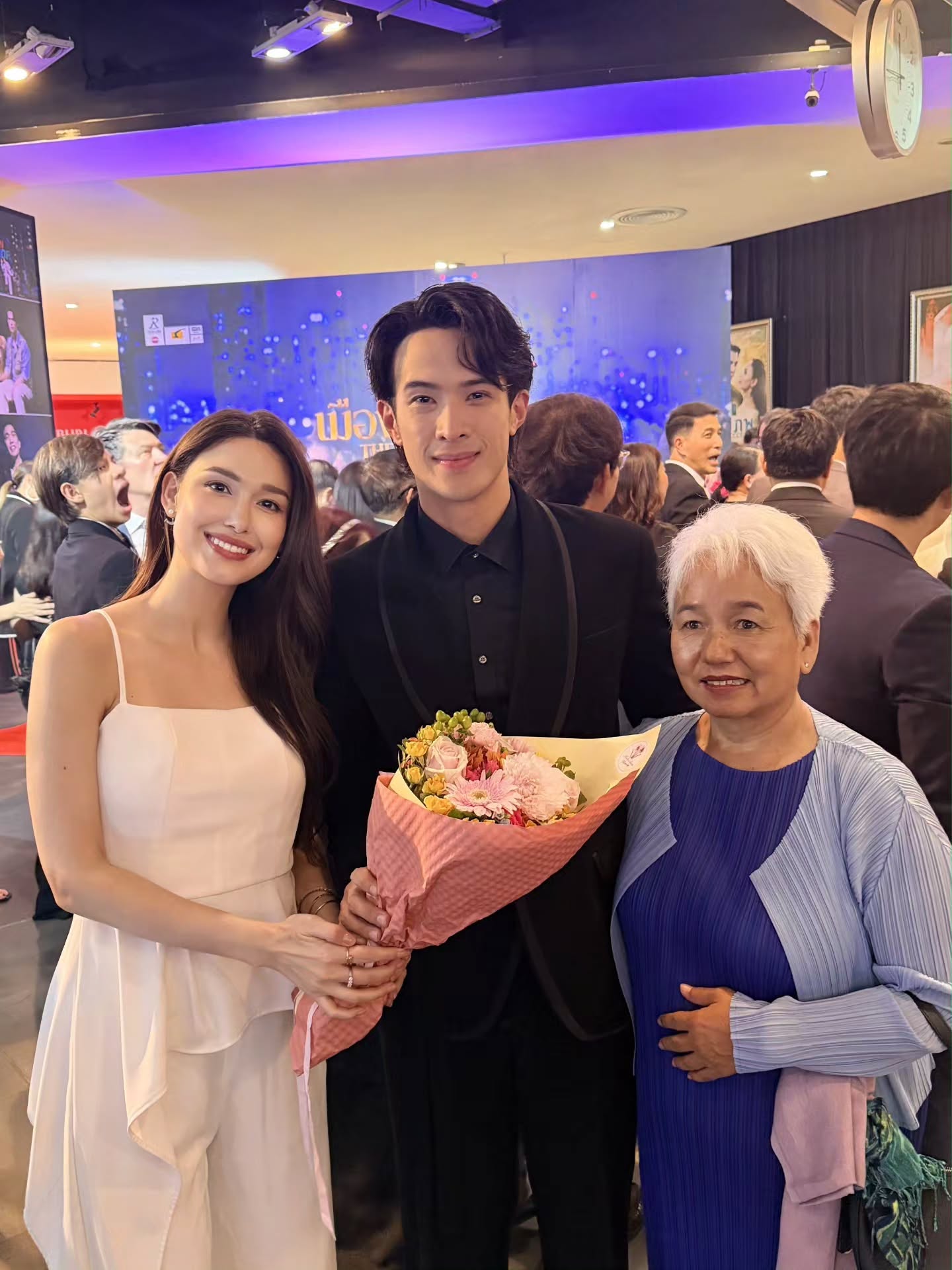 แจ็คกี้ - ชาเคอลีน มึ้นช์
