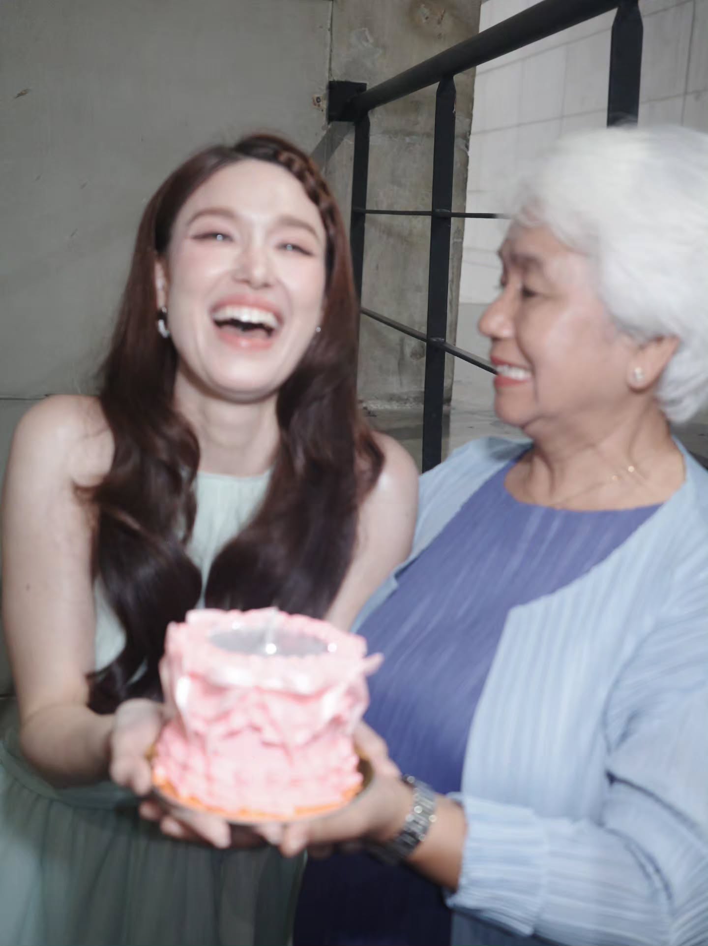 แจ็คกี้ - ชาเคอลีน มึ้นช์