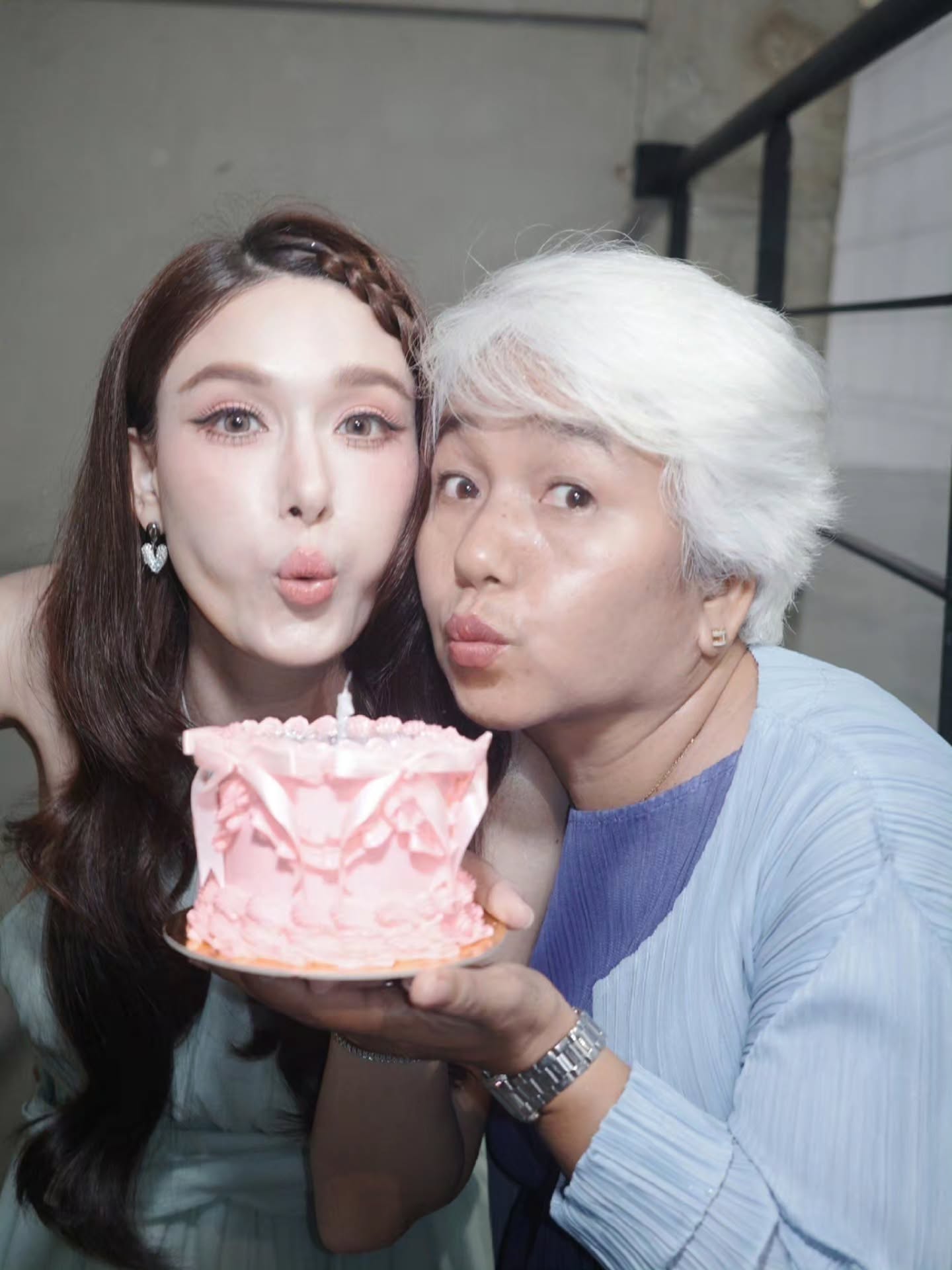 แจ็คกี้ - ชาเคอลีน มึ้นช์