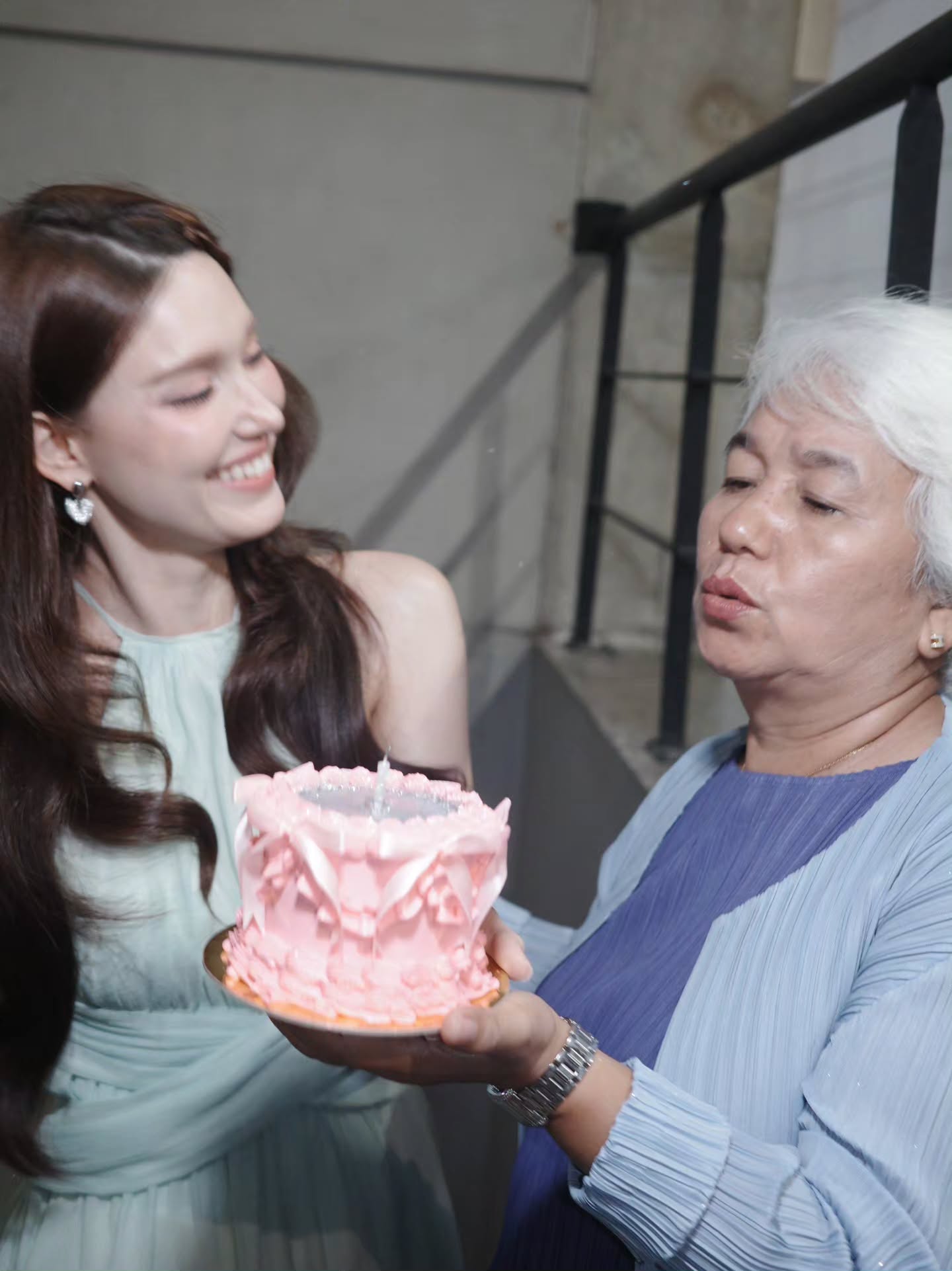 แจ็คกี้ - ชาเคอลีน มึ้นช์