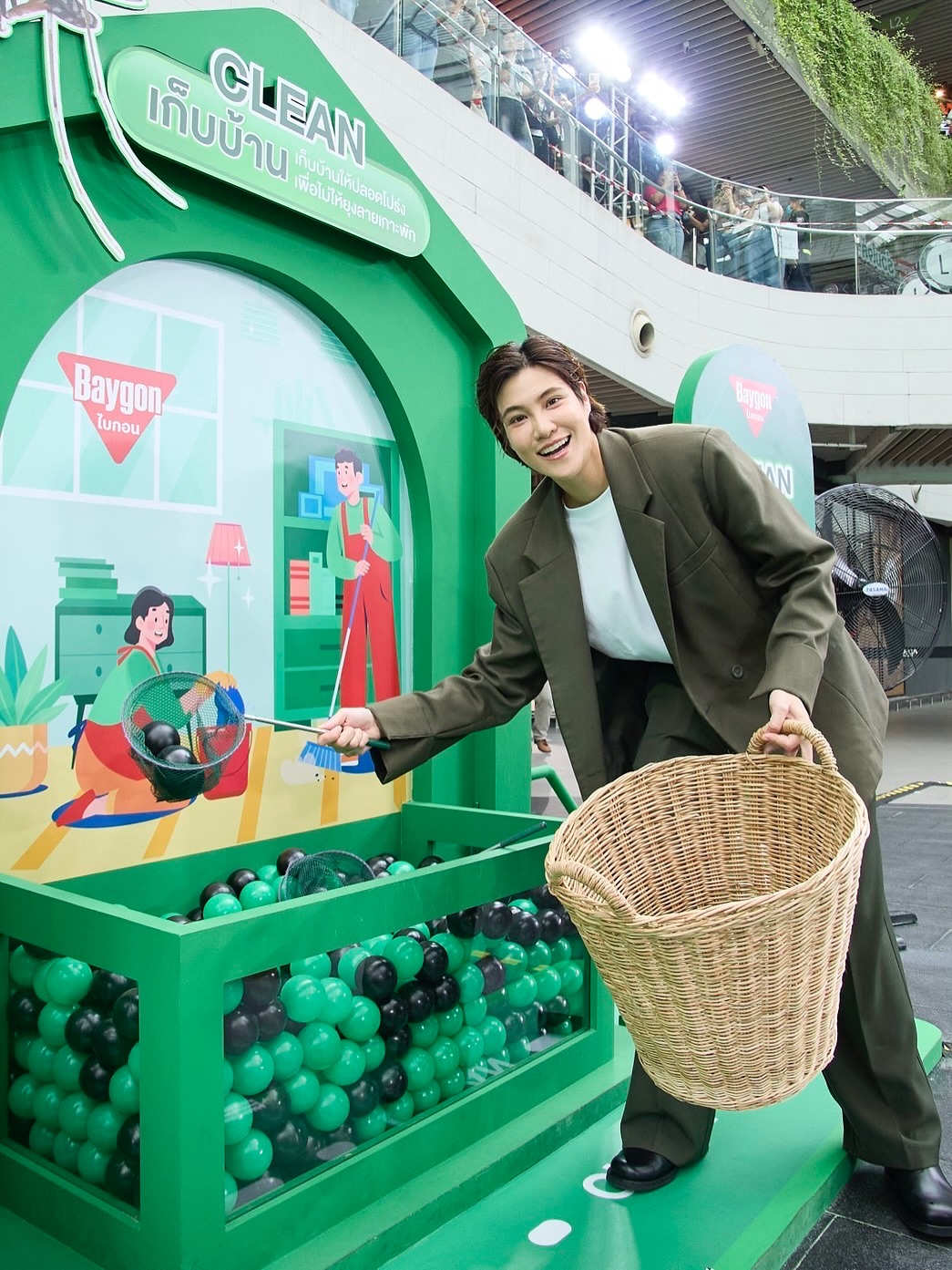 เจี๊ยบ - ลลนา ก้องธรนินทร์