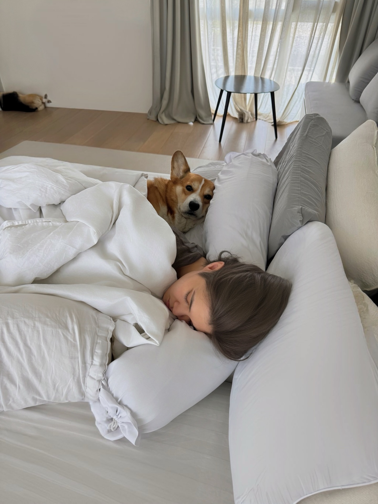 เจี๊ยบ - ลลนา ก้องธรนินทร์