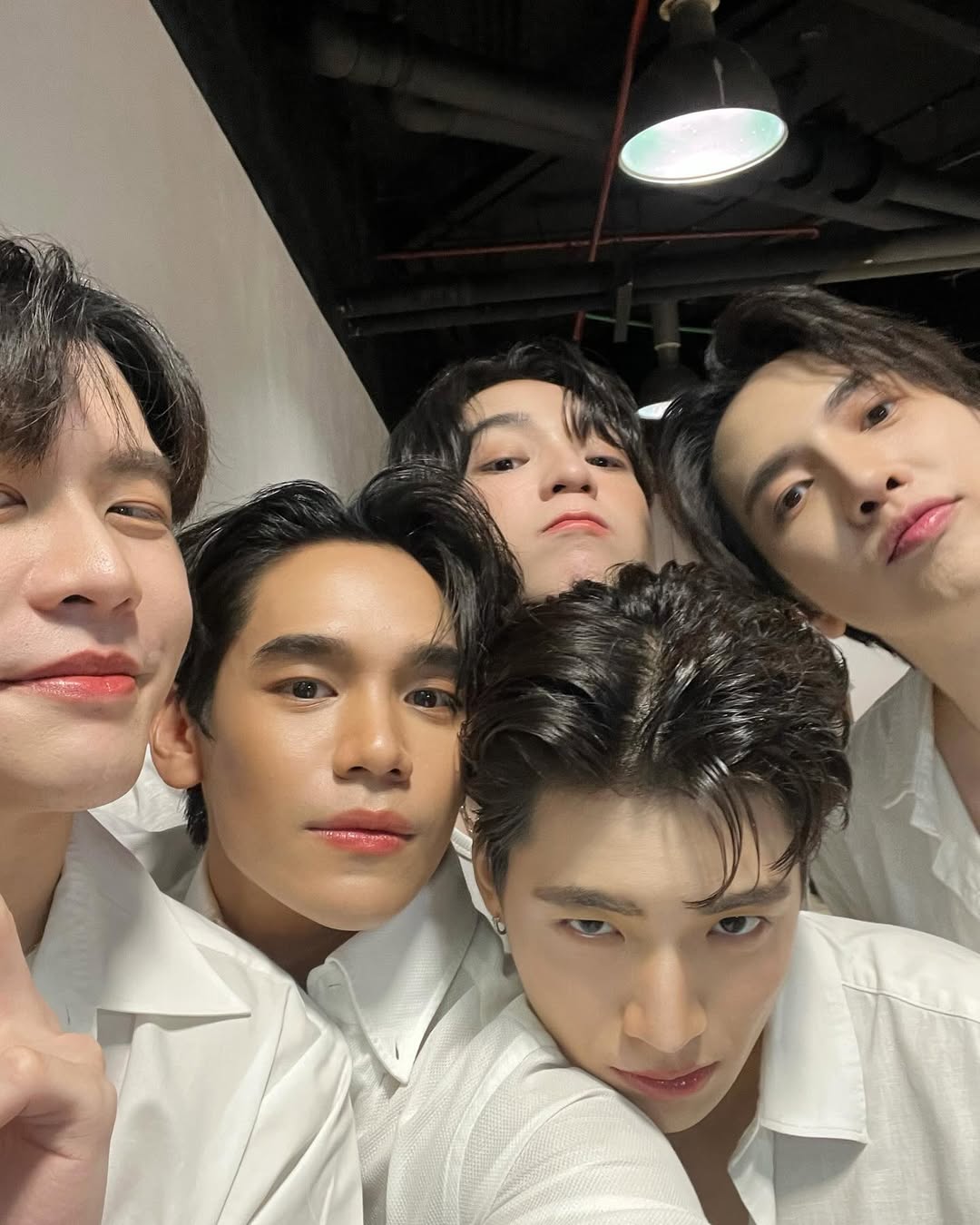 เงิน - อนุภาษ เหลืองสดใส